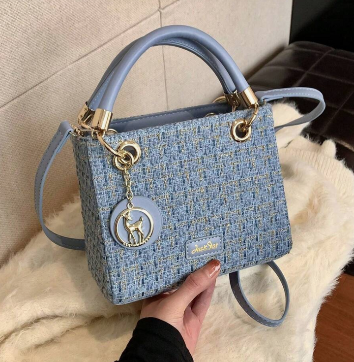 Shoulder Bag With Delicate Details